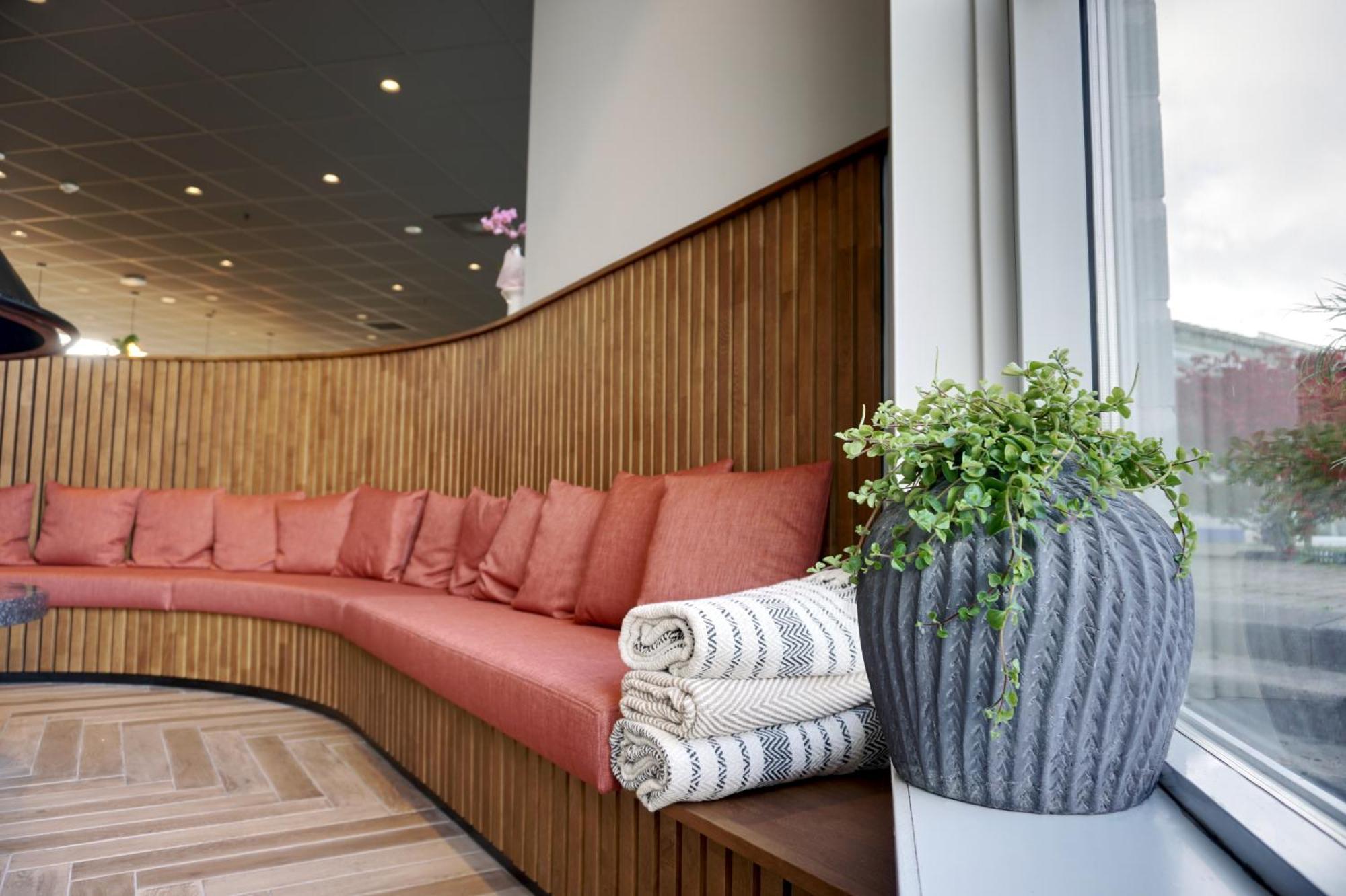 First Hotel Joenkoeping Екстериор снимка