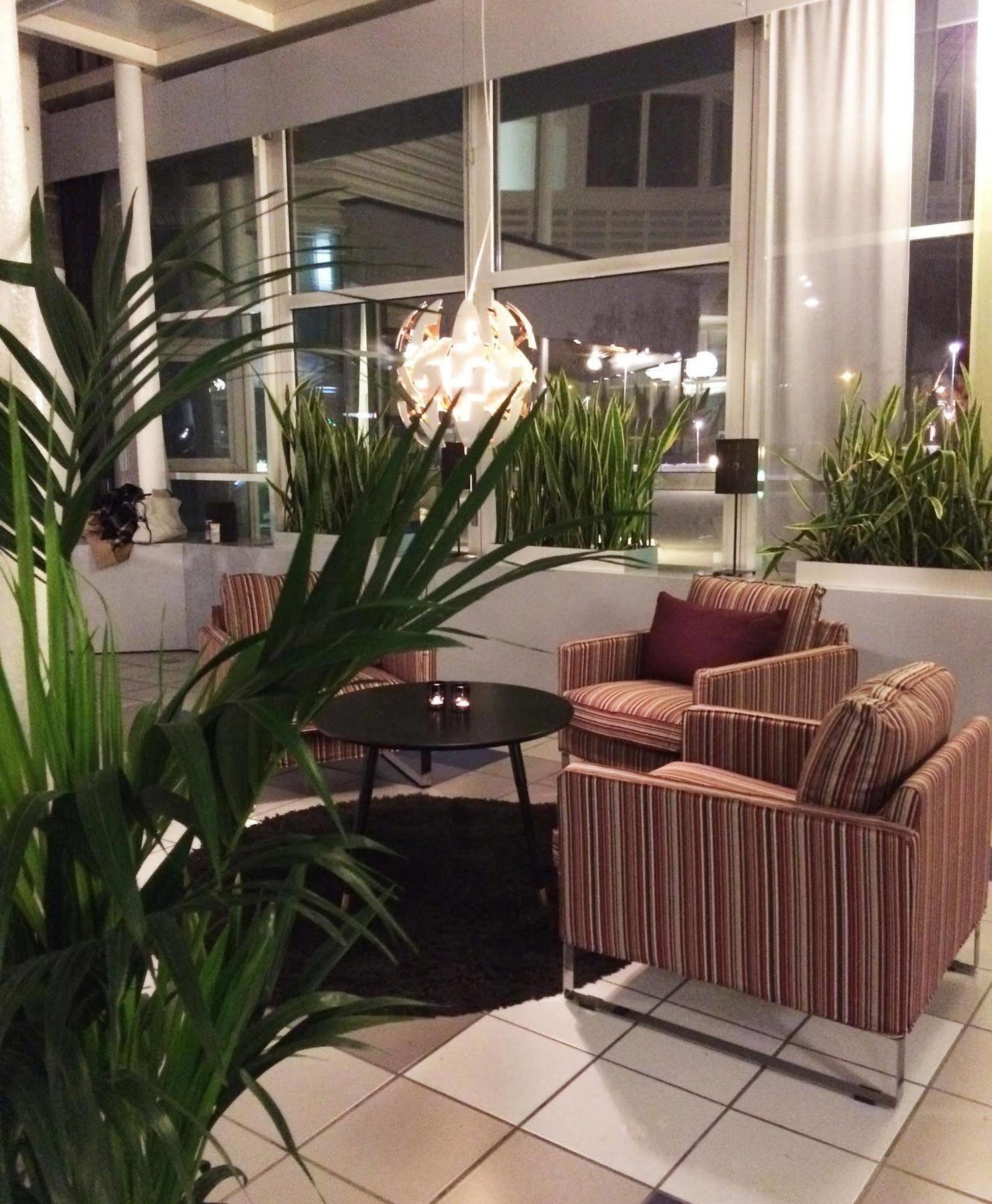 First Hotel Joenkoeping Екстериор снимка